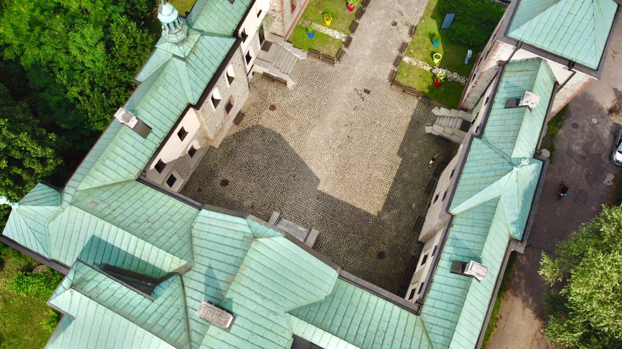https://images.ecency.com/DQmSu9bHBZVmawxye2wngGrAkksxrYEgj9raAsbrtsVnK1J/dji_0744.jpeg