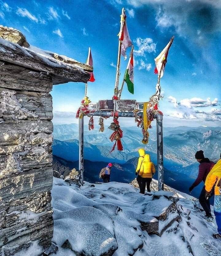 https://images.ecency.com/DQmVXNvxQ9n1evpbRbK7igVVPXckSnAnuSViV4d55PRxwKk/chandrashila.jpeg