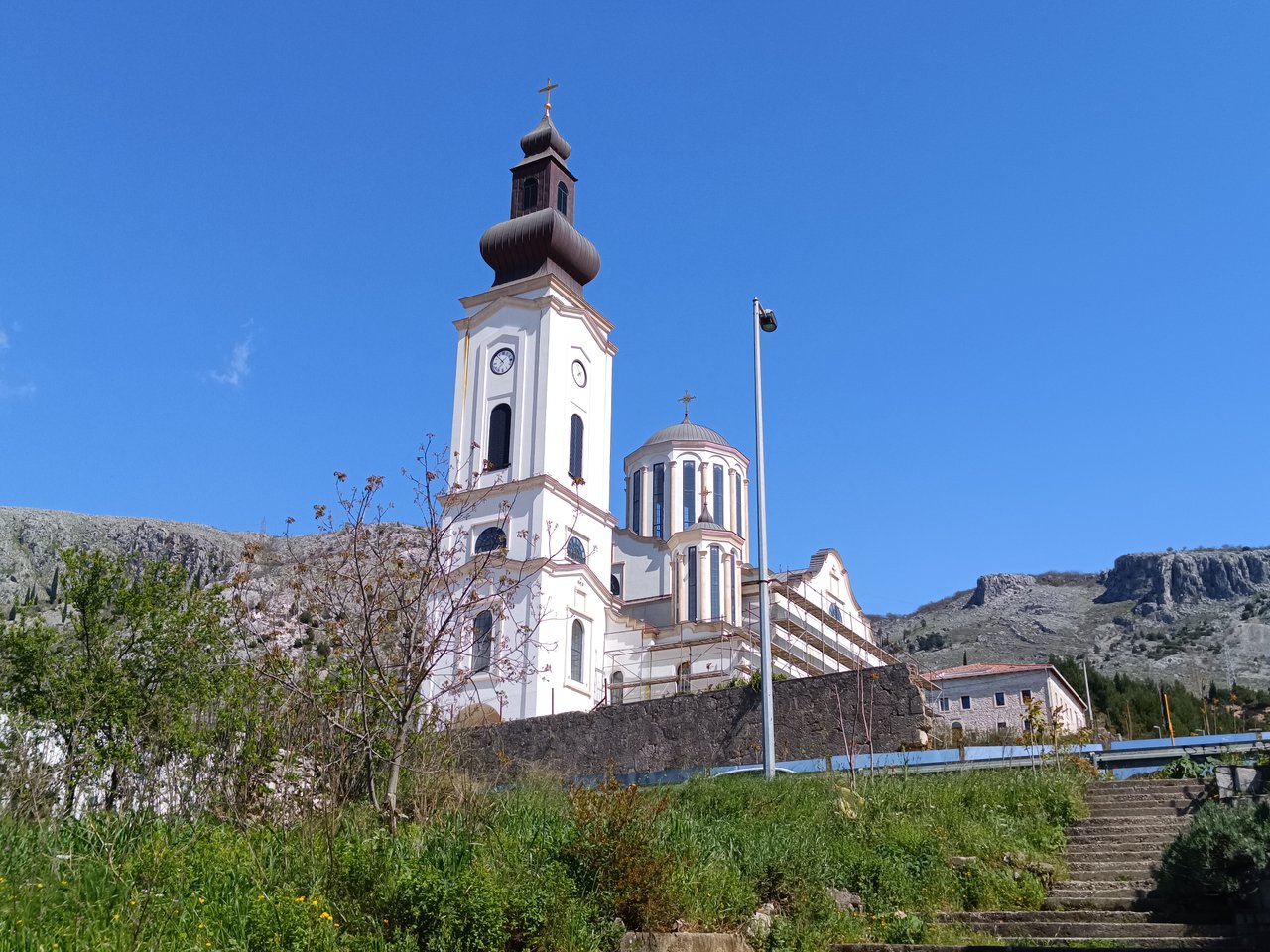 https://images.ecency.com/DQmVpxbxFoez1uSuMuigAnd48WKkf6YopnjKjxfwJY2E7Xd/1757633643101.jpg