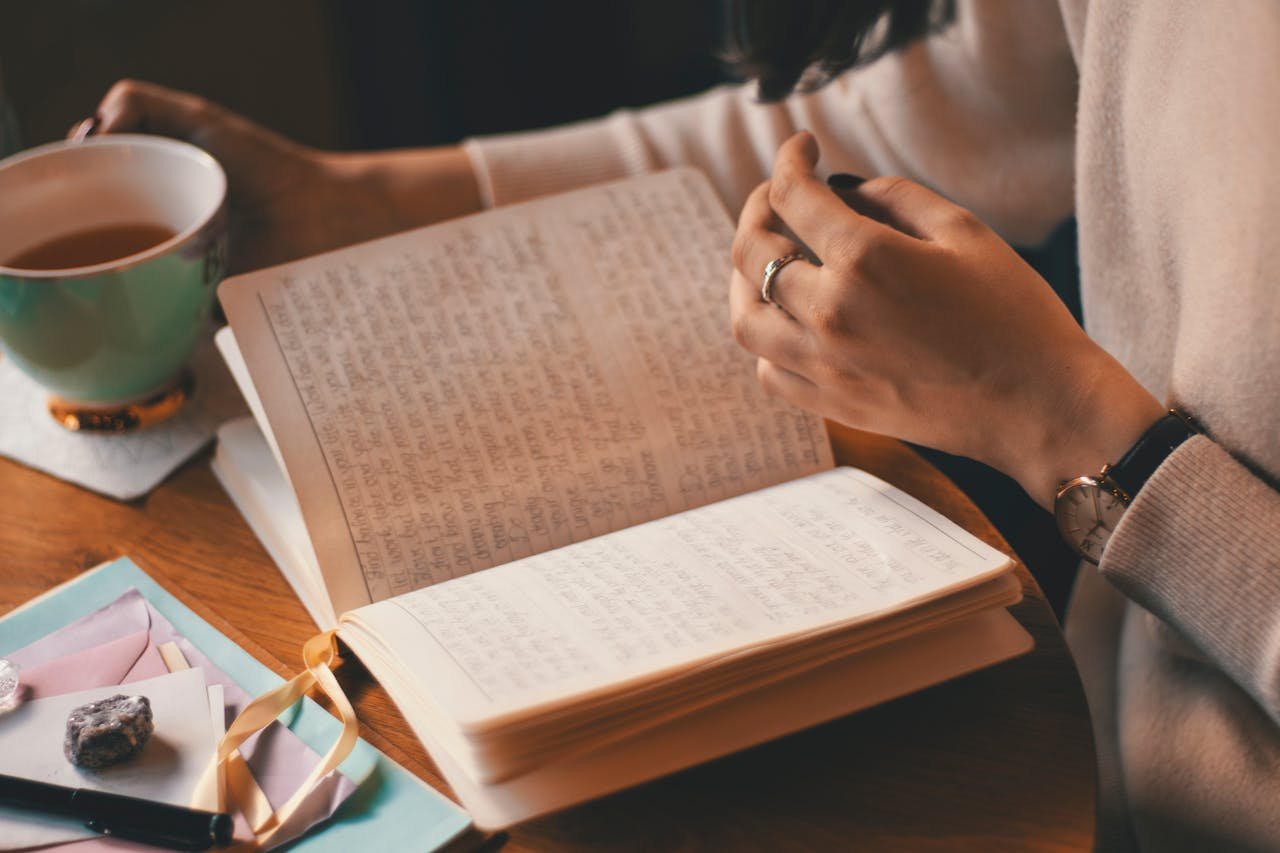 https://images.ecency.com/DQmXky5Mkeps8ZpwVG9wPQgUG5xJVLfiyjsutumtwrPWRyF/pexels_monstera_3363111.jpg
