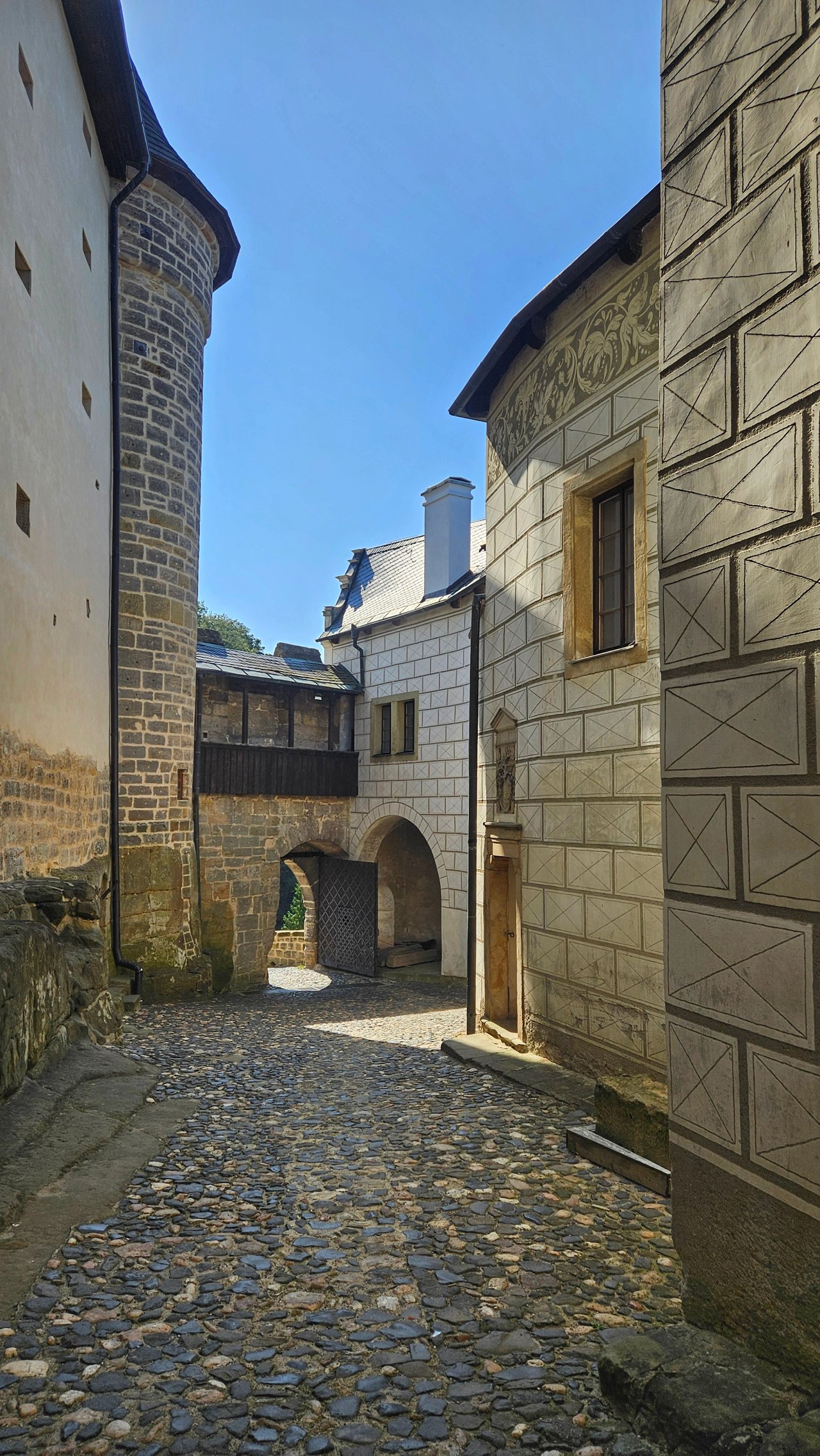 https://images.ecency.com/DQmXqw3Rfv5UWgK1uYcXvGsjDhZ2m6G96NnzQDjFvq7x693/1725547490530.jpg