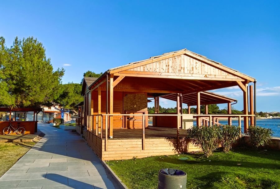https://images.ecency.com/DQmYfHzALvnevJFYB1oXgDZNPr6tLCZHzwryeyy8QdGsdsJ/bozmar_36.jpg
