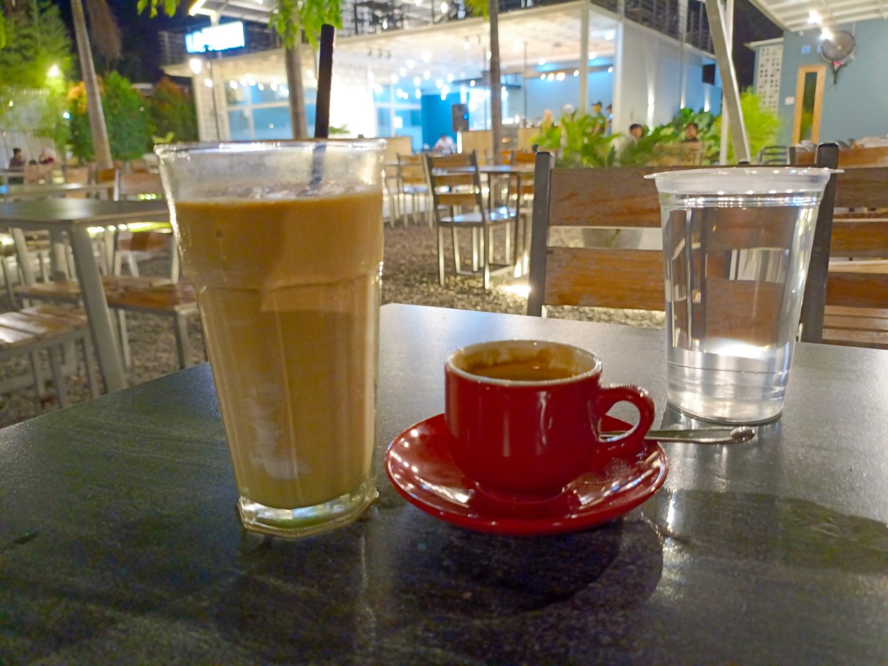 Enjoy coffee in the evening while traveling