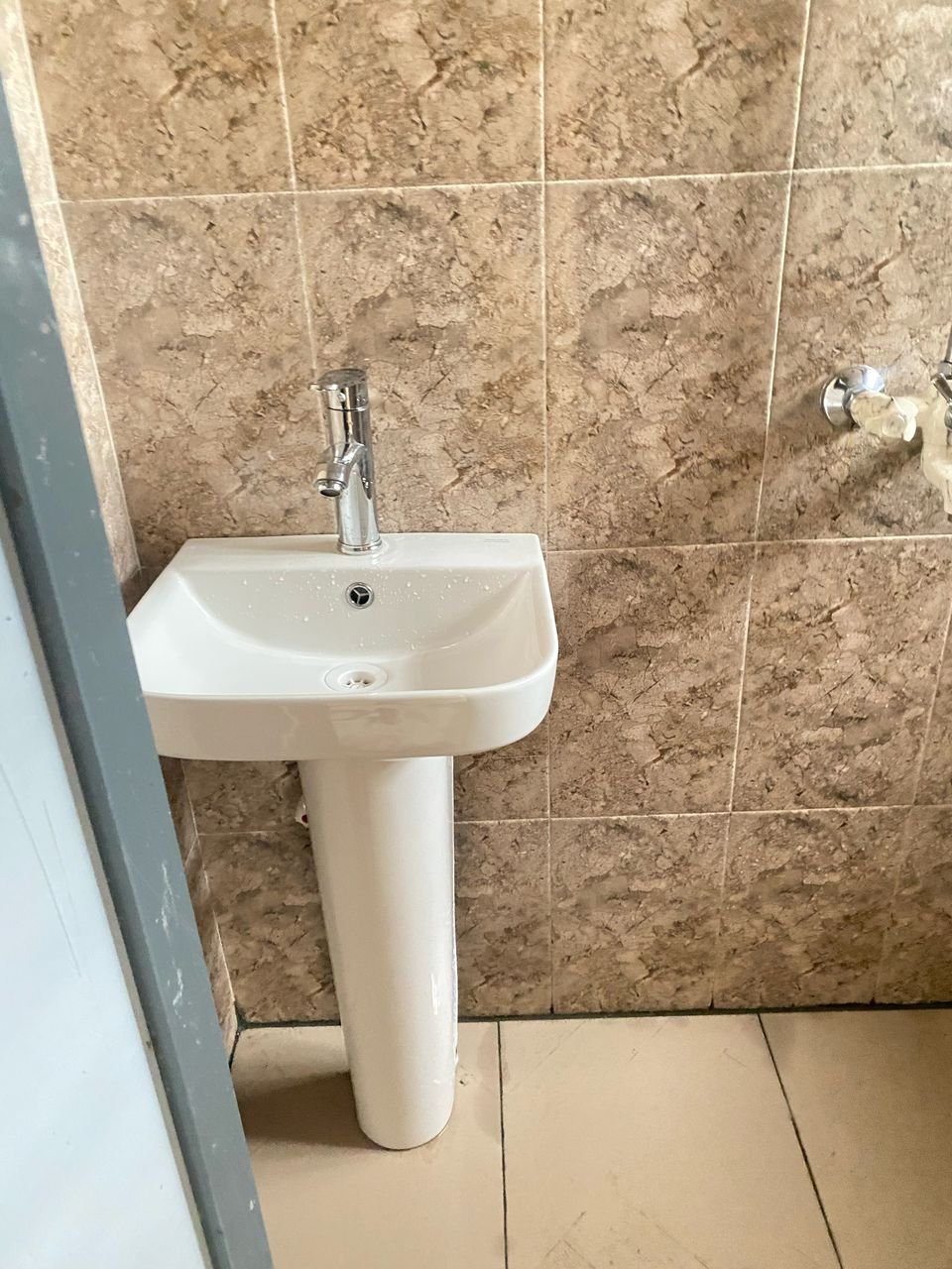 https://images.ecency.com/DQmao7ff58GE9gTdeq6uNB3W1SfPvwmnB5hp7PwQHSN8y3x/1745012433949.jpg
