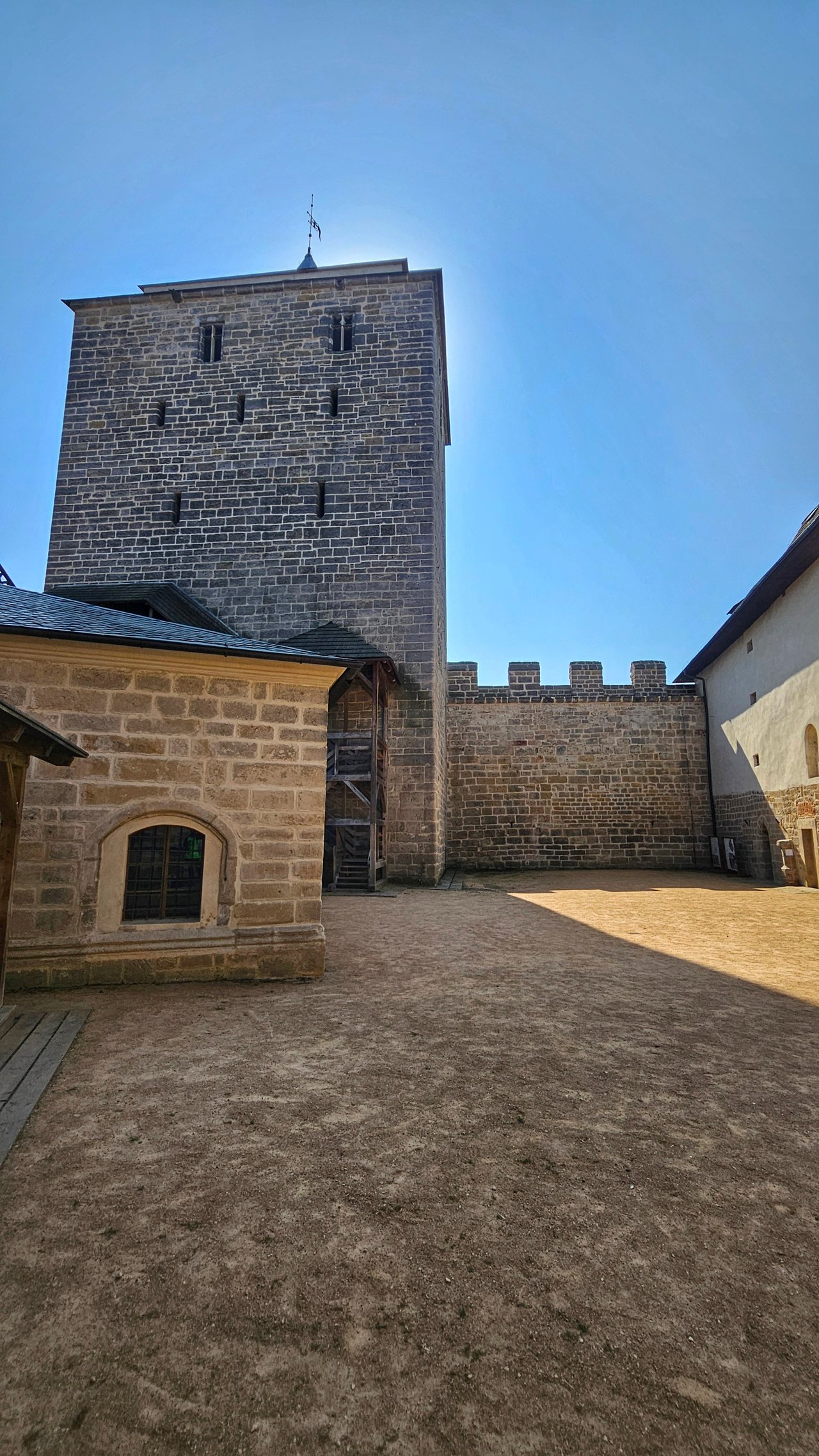 https://images.ecency.com/DQmay1tFh5wAJPkybeTtMB8mSjEYxJKGhBT1GPFefpT8EfL/1725547490479.jpg