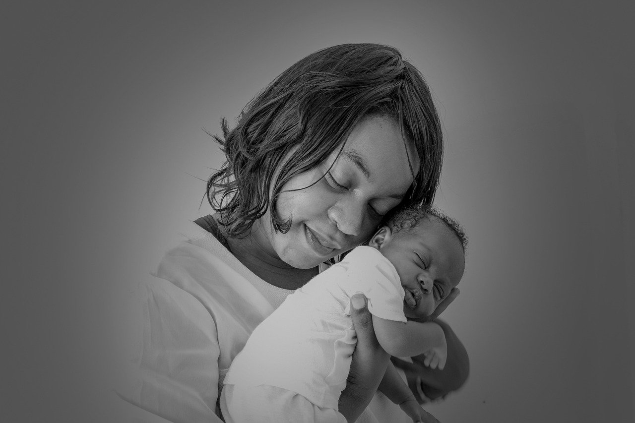 https://images.ecency.com/DQmc8ZgsG6sRfDWVjo283gyEUrFCiuqCjSywyD6abTSpMbC/mothers_love_1317804_1280.jpg
