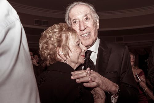 https://images.ecency.com/DQmdM8s1W7efq3NaFRafM9ThDgwzZmdFx1wvMU3feALvnWA/photo_1542571294_a95364a55157.jpeg