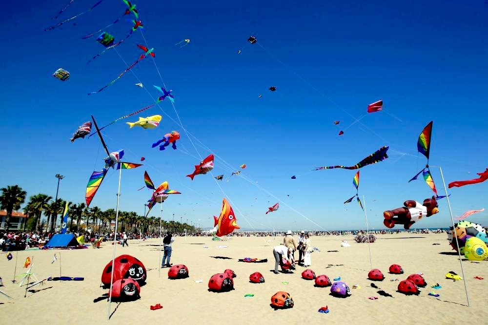 https://images.ecency.com/DQmfW9sxDZP2JzRYZpWh2yUCWwhcNKP6e6FQCUyxfRy1cRj/festival_viento.jpg