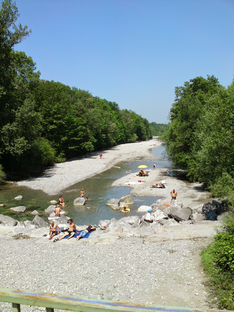 Austrians thirsty for swimming spots. Greeks wouldn’t even look at it - we’re so spoiled sea wise :)