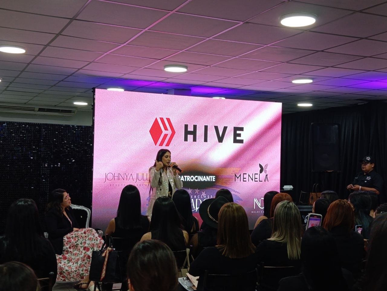 [EN-ES] Hive's participation as a sponsor in Menela Event