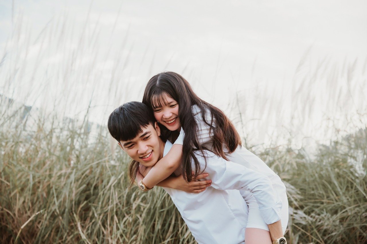 https://img.inleo.io/DQmSDt4AHEEYGWWBdQ4nh7ZANd3afmGnCPj8kgxkpPbSUW3/couple-5895728_1280.jpg