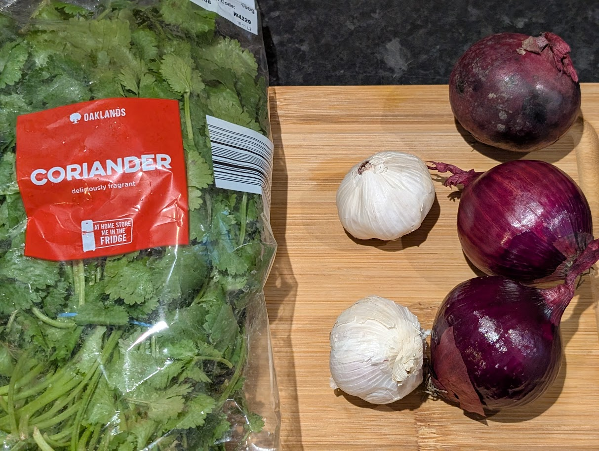 Polpette e spaghetti succulenti ingredienti