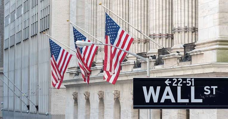 Wall Street Is Moving Closer to Crypto: OKX and NYSE Parent Push for 24/7 Tokenized Stocks
