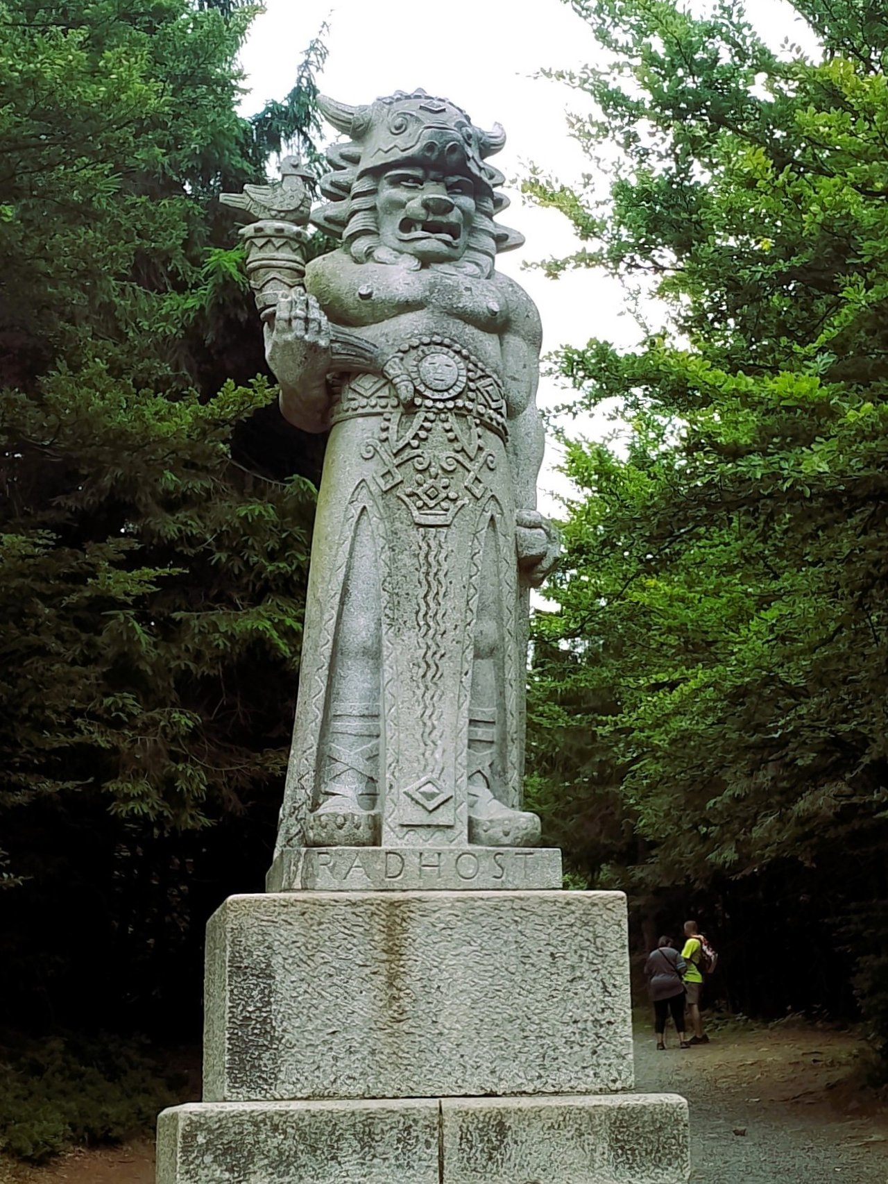 https://img.travelfeed.io/hairyfairy%2F2025-07-26-20-07-130-radegast-jpg