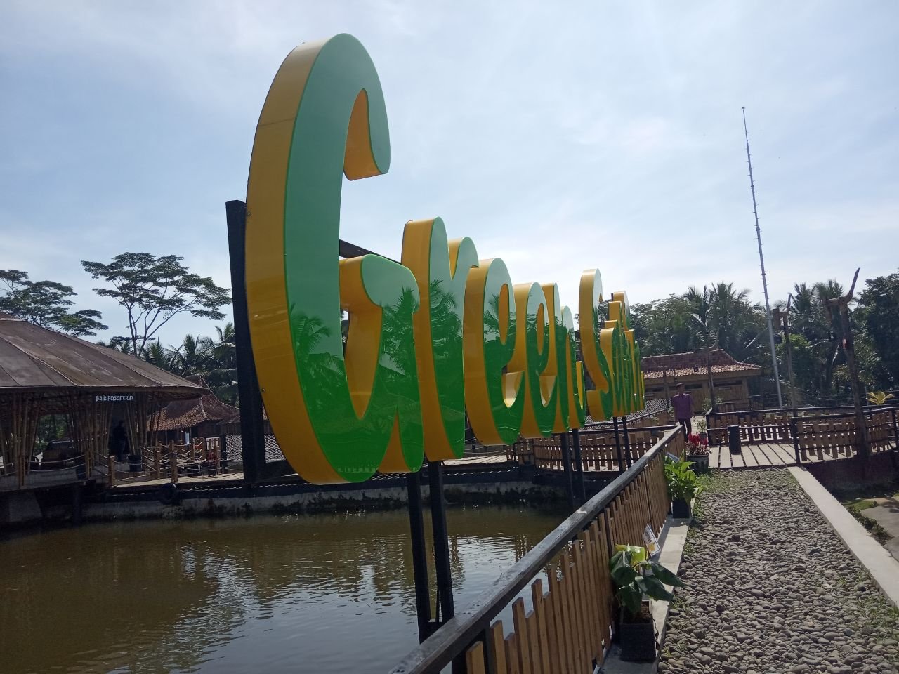 https://img.travelfeed.io/wongbraling%2F20200727T105220005Z-sabin2.jpg