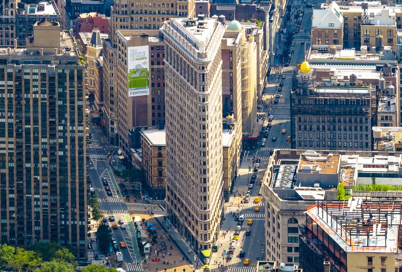 aerial-architecture-buildings-897232.jpg