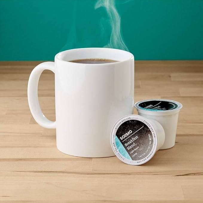 1 Amazon Brand - Solimo Light Roast Coffee Pods, Breakfast Blend, Compatible with Keurig 2.0 K-Cup Brewers, 100 Count