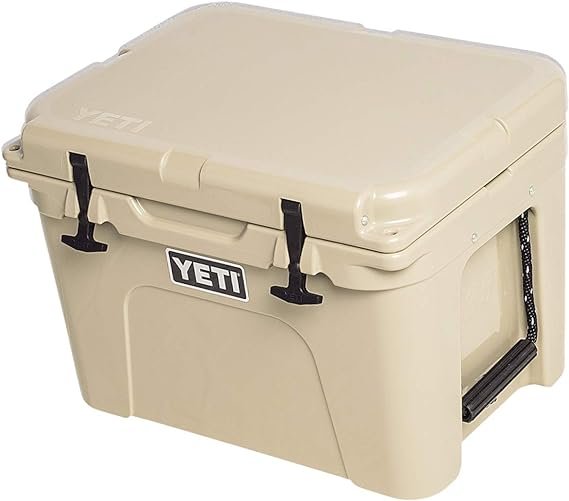 1 YETI Tundra 35 Cooler
