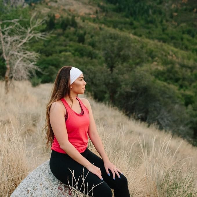 2 Maven Thread Women's No-Slip Sweat-Wicking Headband for Exercise and Yoga, 4-Pack (White + Black Basics)