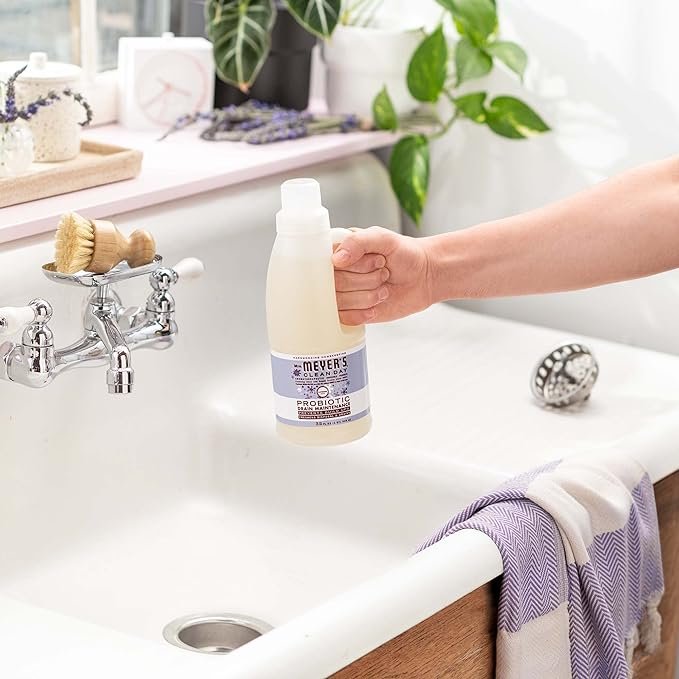 4 MRS. MEYER'S CLEAN DAY Probiotic Drain Maintenance Liquid, Lavender, Freshens Disposals and Drains, 32 Fl Oz