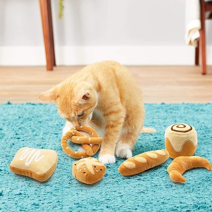 4 Bread Catnip Toys Cat Toys for Indoor Cats Interactive Toys for Cat Lover Gifts Kitten Chew Bite Kick Toys Baguette Croissant Pretzel Toast Bun Cinnamon Roll Plush Catmint Pet Birthday Presents