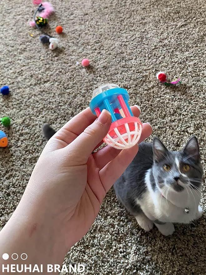 1 10 Pcs 1.5''~2.2'' Big Cat Toy Ball with Bell, Plastic Lattice Jingle Balls, for All Breed Sizes