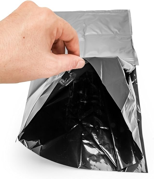 4 Camco Portable Restroom Waste Bags, Dual Pouches, Noir, Set of 10 (41548)