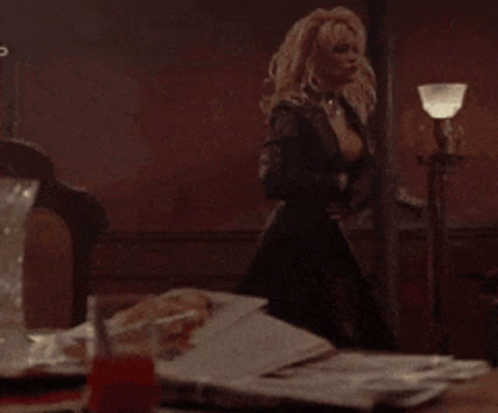 https://media.tenor.com/vrVLN-2ARj4AAAAC/barbwire-pam.gif