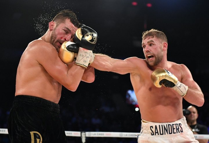 https://photo.boxingscene.com/uploads/saunders-lemieux-fight%20(5).jpg