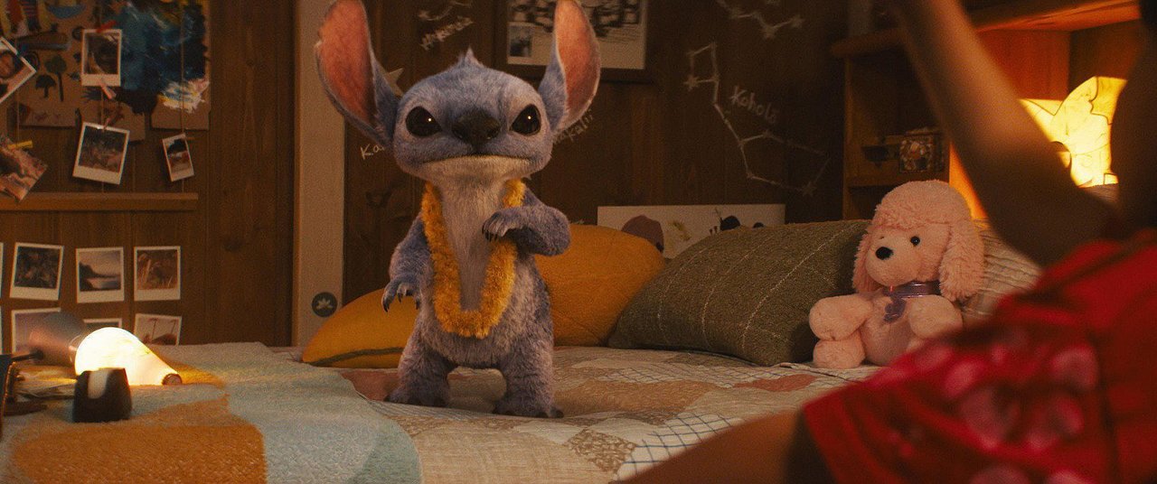 https://pics.filmaffinity.com/lilo_stitch-201796671-large.jpg