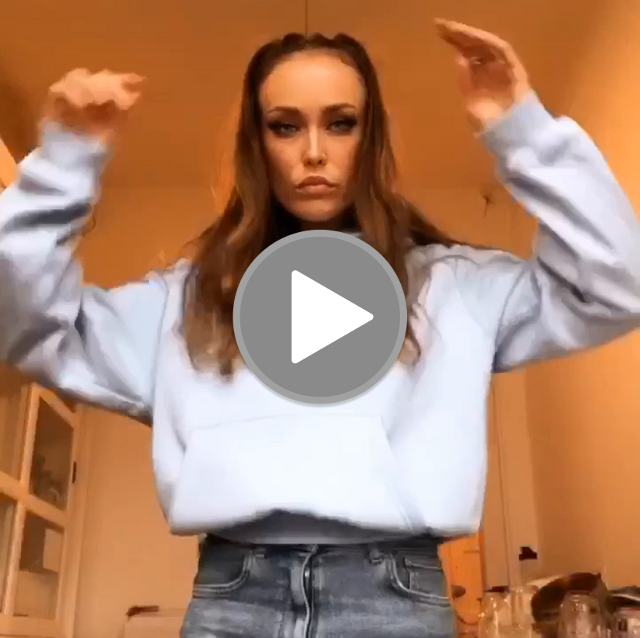 videos/2e6f8ff35effc7b119e20604b51b11c6-00001.png
