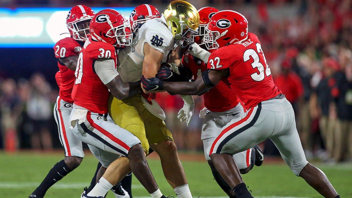 vs. Notre Dame score No. 3 Bulldogs survive late push from No. 7 Irish for big win