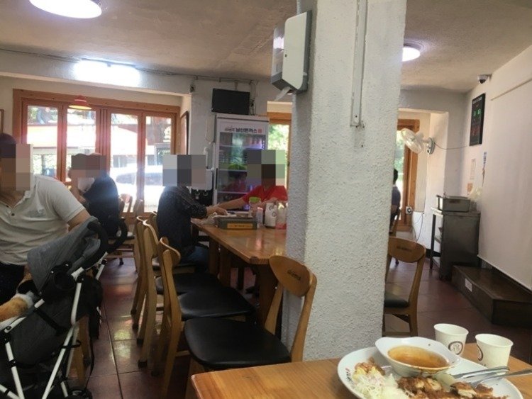 내부1.jpg