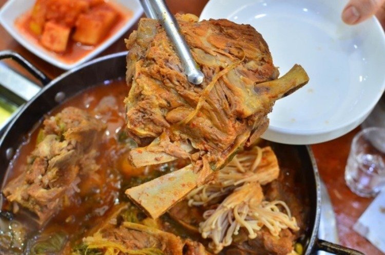 돼지등뼈.jpg