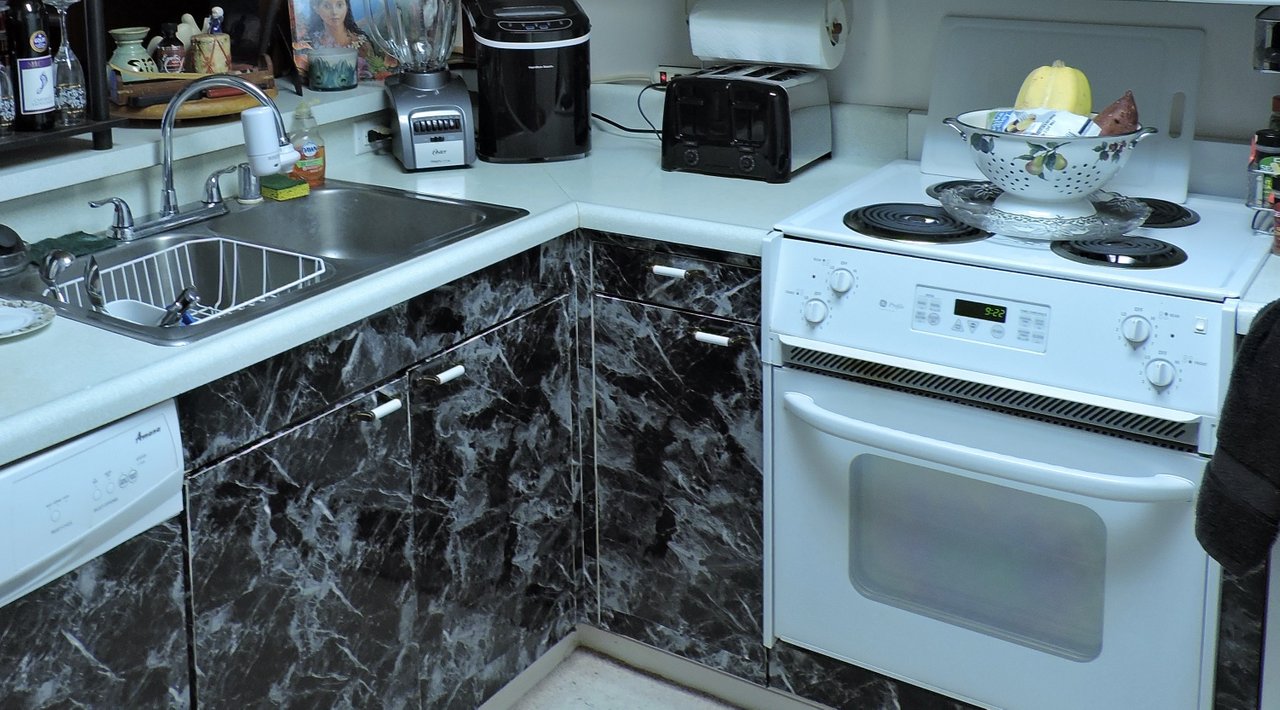 kitchen21.JPG