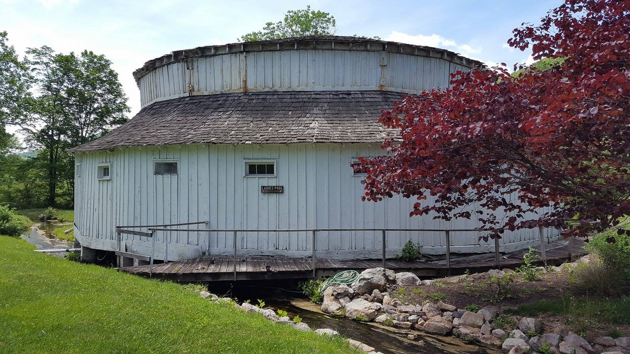 Looking for a great vacation spot? Part 2 Hot Springs VA-Public Bath houses  | PeakD