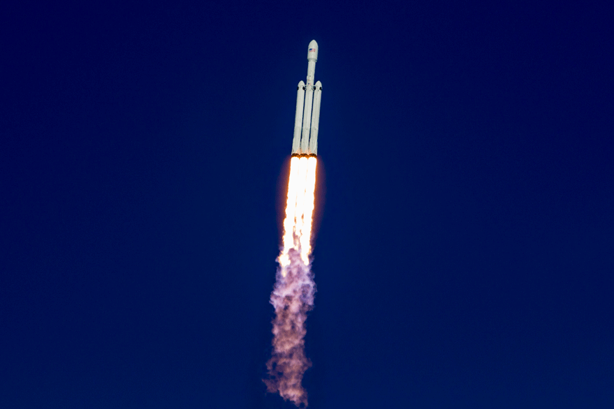 Falcon-Heavy-ascent-879x586.gif