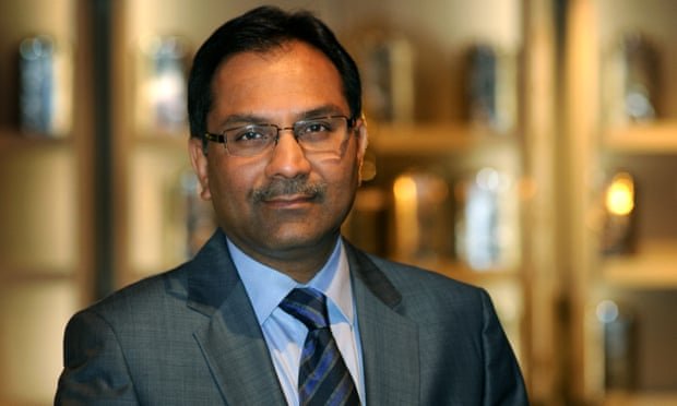https://upload.wikimedia.org/wikipedia/commons/5/5a/Sanjiv_Mehta%2C_Chairman_of_The_East_India_Company.jpg