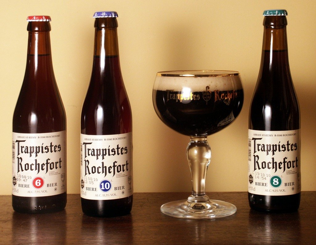 https://upload.wikimedia.org/wikipedia/commons/6/66/Rochefort-beers.jpg