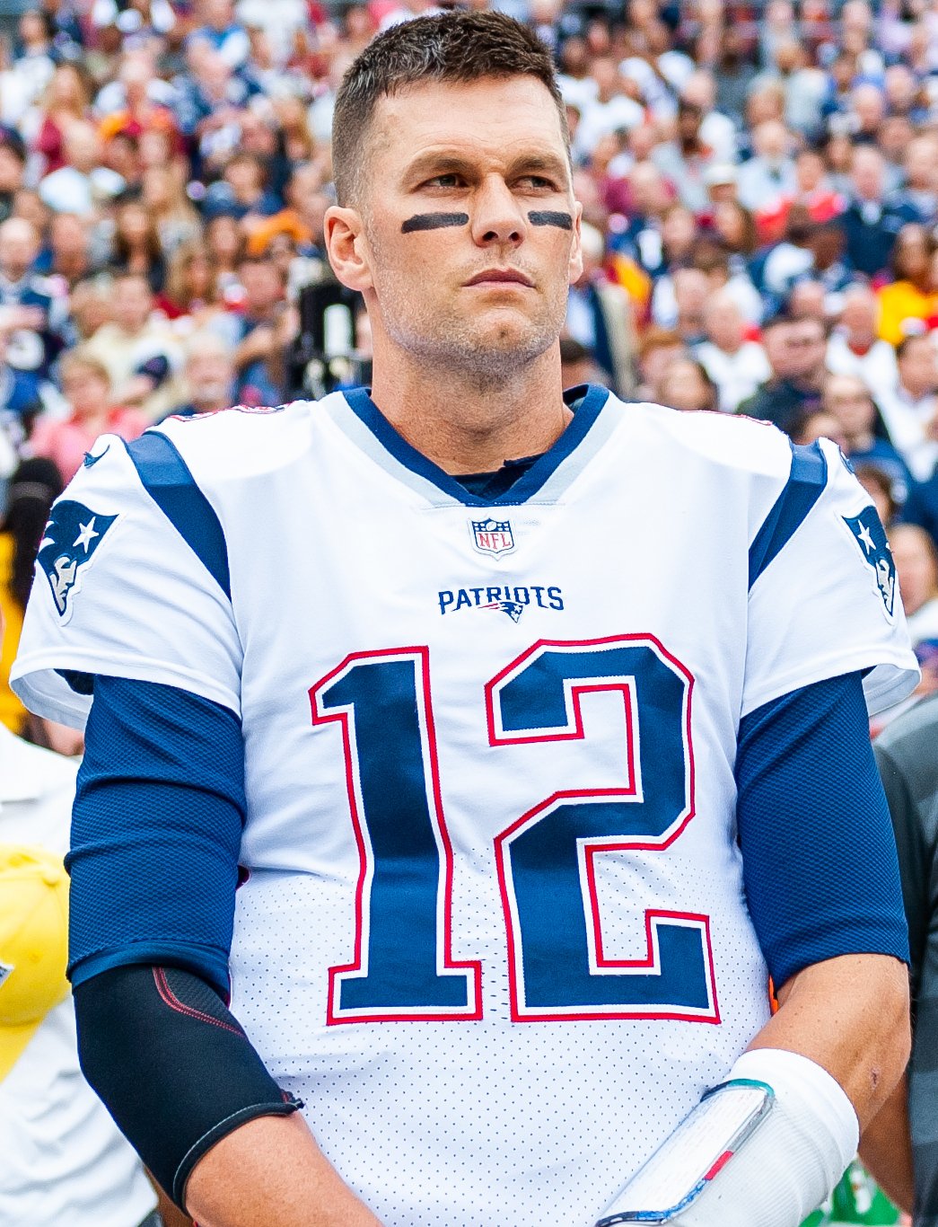 https://upload.wikimedia.org/wikipedia/commons/7/77/Tom_Brady_2019.jpg