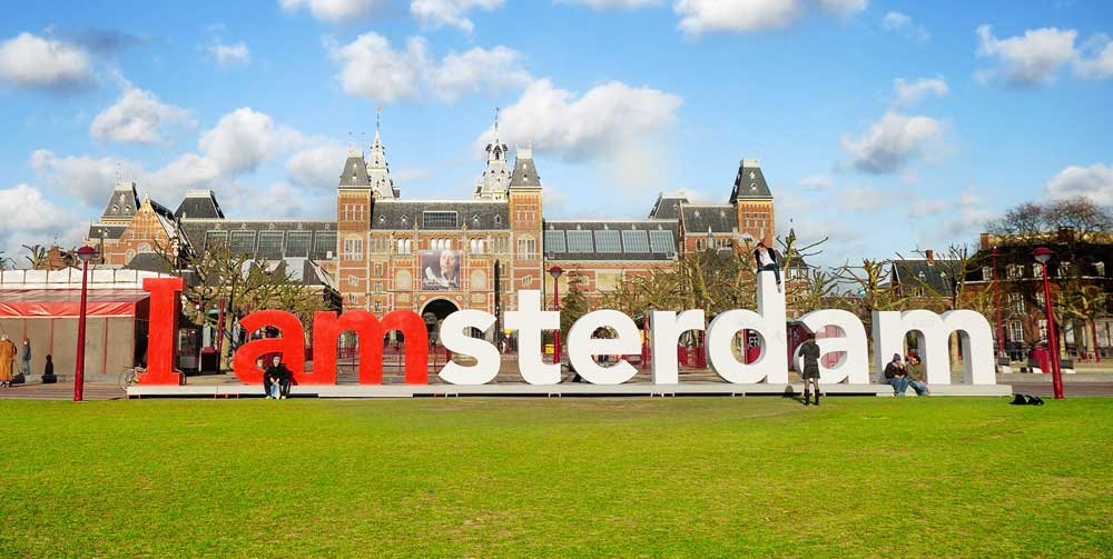 https://www.canny-creative.com/wp-content/uploads/2018/10/amsterdam-iamsterdam-branding.jpg