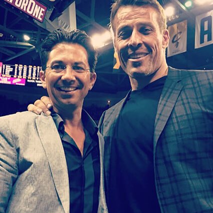 https://www.deangraziosi.com/wp-content/uploads/2017/03/tony-robbins.jpg