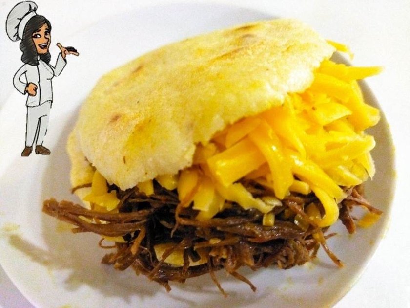 Budare - ¿A quién se le antoja? La Pelúa deliciosa Arepa rellena de carne  mechada (tipo ropa vieja) y queso amarillo. Te esperamos en Budare aquí en  Lote 23. #budarepr #budare #lote23 #