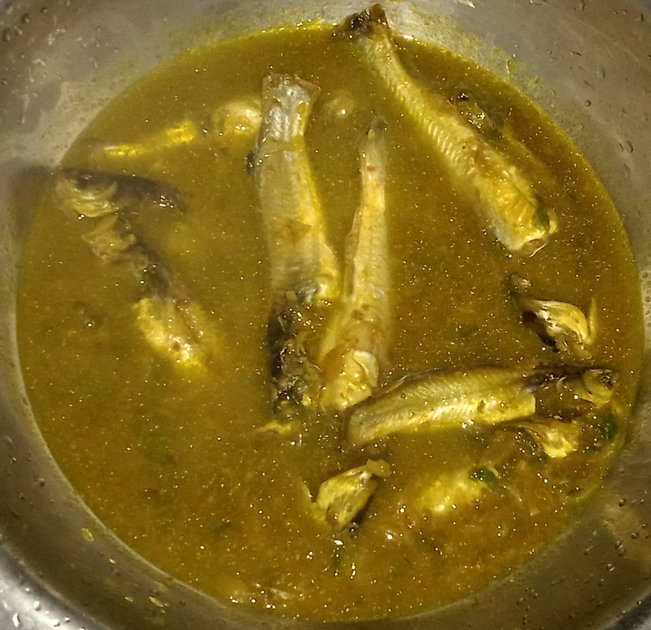 delicious-tengra-fish-soup-cooking-recipe-with-very-few-ingredients-hive