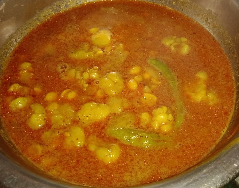 delicious-recipe-chickpeas-cooking-with-fat-hive
