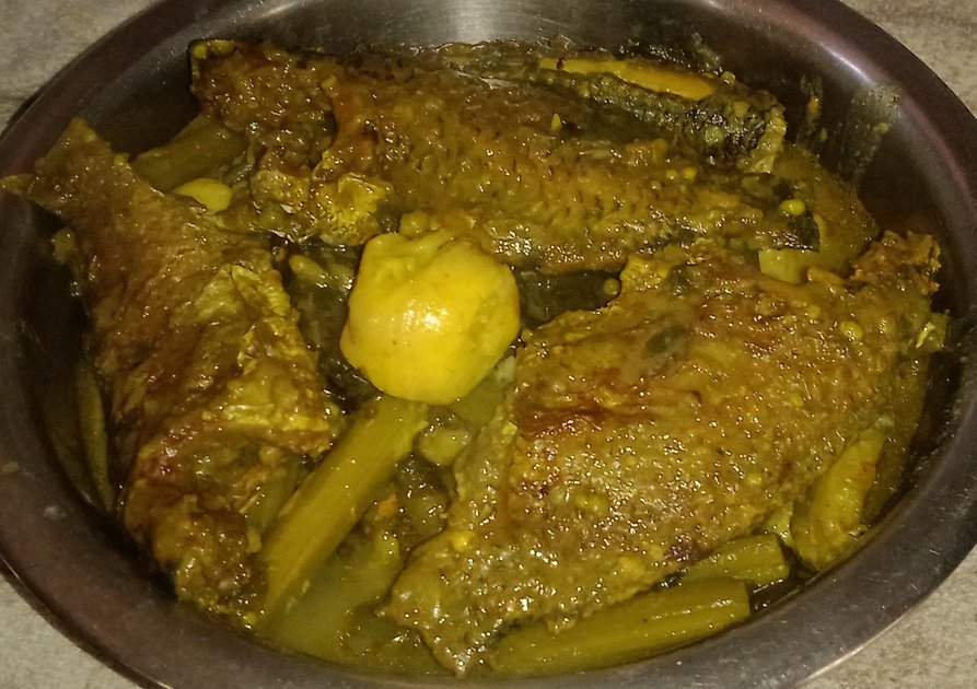 delicious-puishak-and-mukhi-kachu-curry-recipe-with-fish-hive