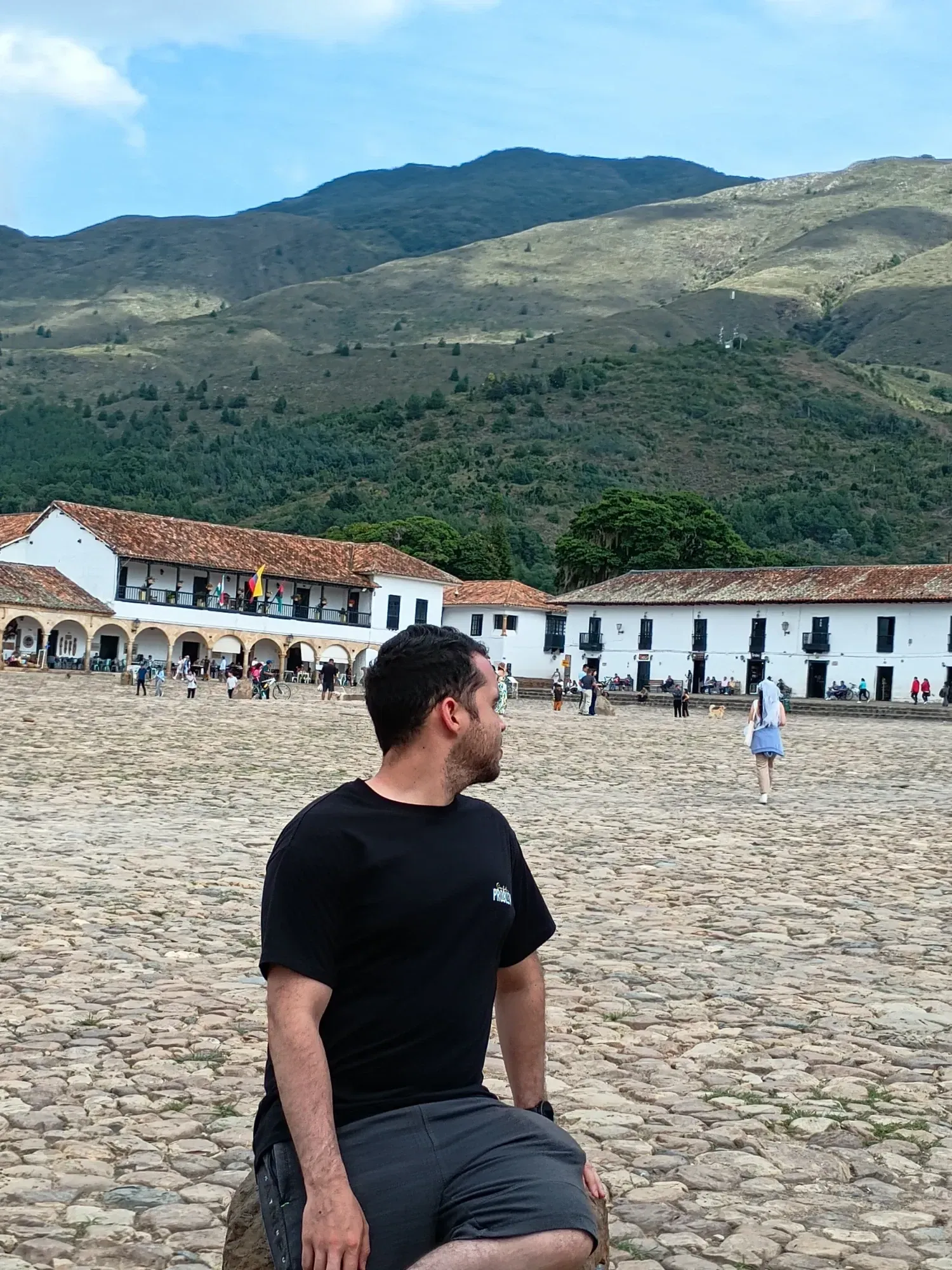 p4nLb4HfpmKYirJ2_1000130017.webp