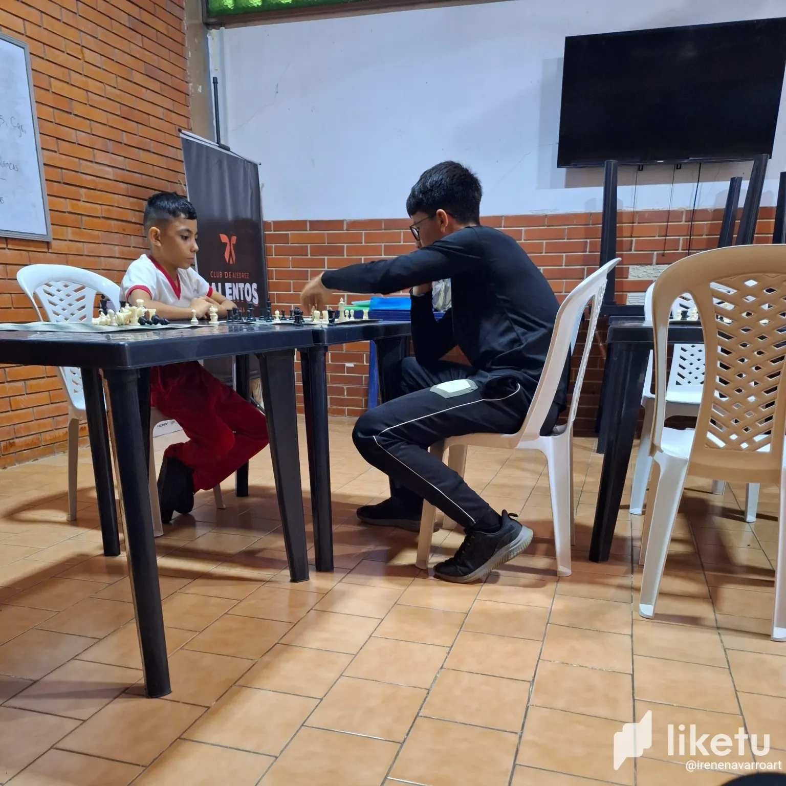 clvygdr92002y7dsz4dtfddsz_1000069031.webp