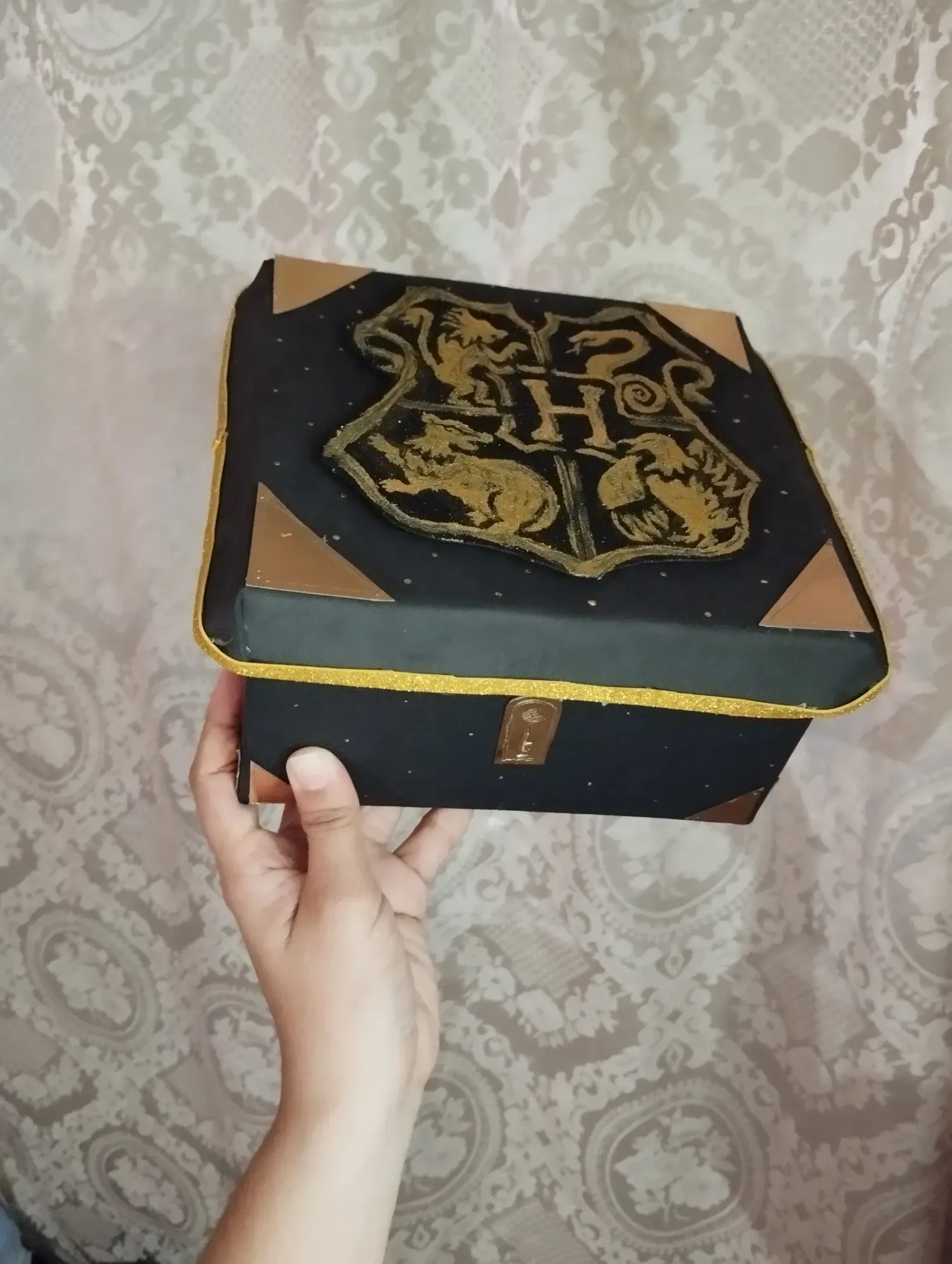 jarw9tDkpCV9XrTU_1000294950.webp
