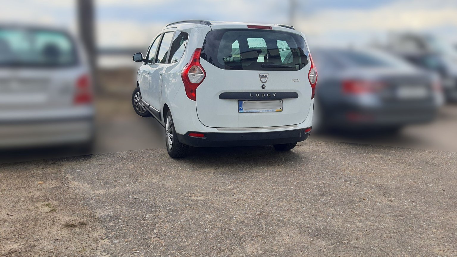 dacia4.jpg
